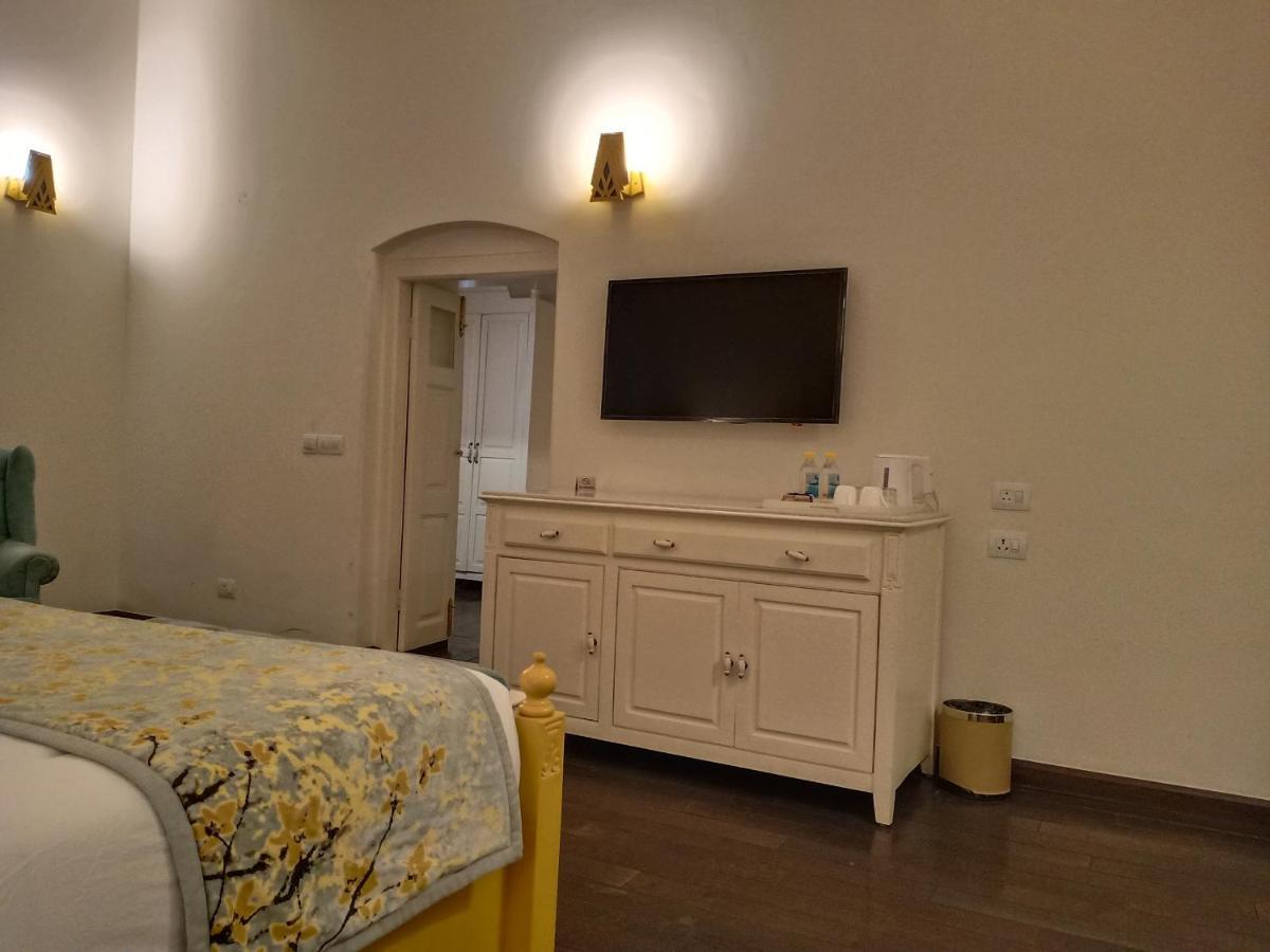 Hotel Pine Retreat Mallroad Mussoorie Dış mekan fotoğraf