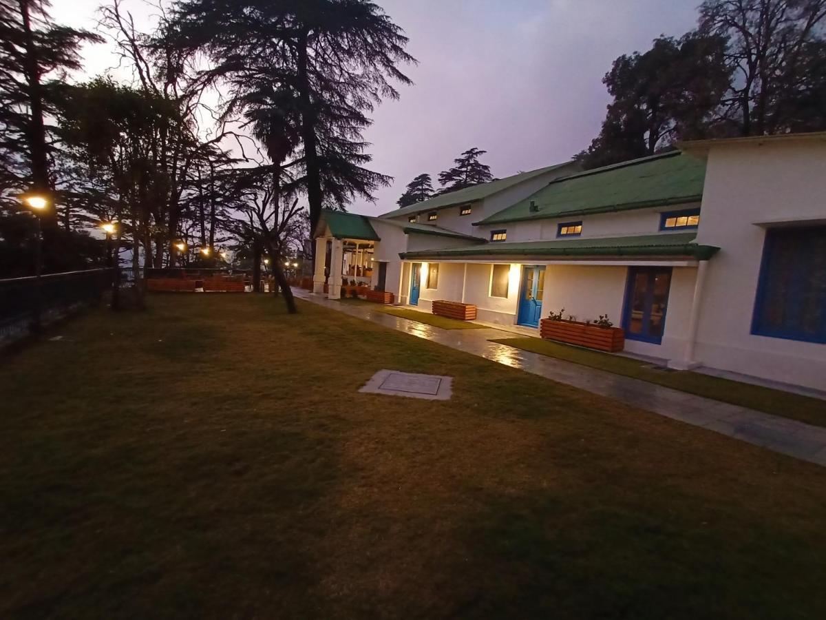 Hotel Pine Retreat Mallroad Mussoorie Dış mekan fotoğraf